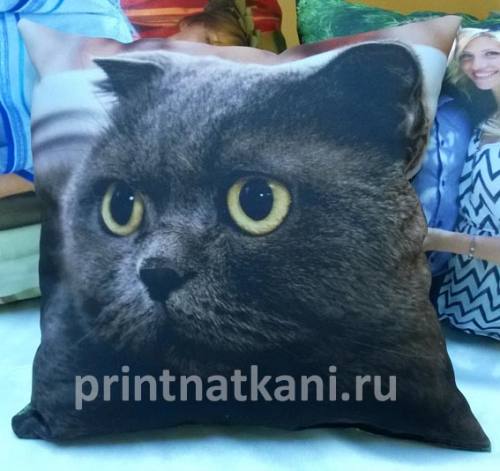 Декоративная подушка с кошкой
